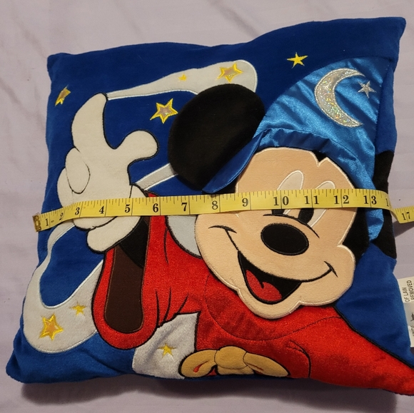 Disney Parks Authentic Mickey Mouse Decorative  Pillow NWOT - Picture 8 of 8